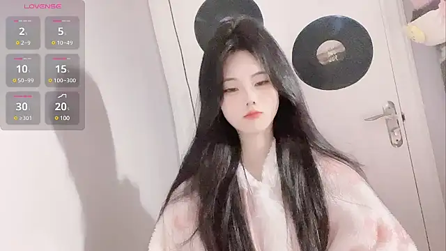 Qedgjwyz1 online show from 10, 2, 2025