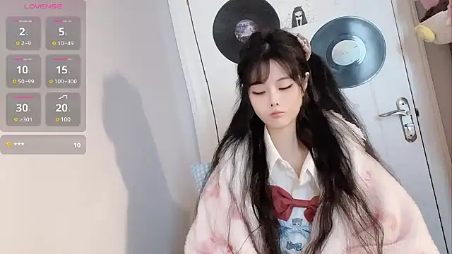 Qedgjwyz1 online show from 5, 3, 2025