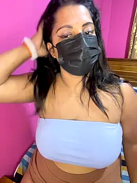 NOORA-GIRL online show from 15, 9, 2025