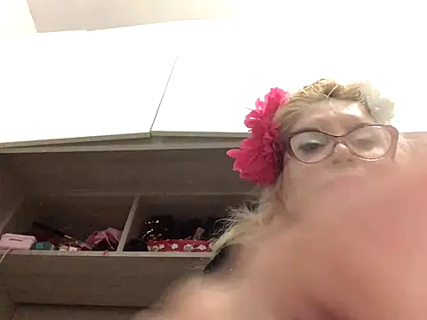 Snapshot of manyaporno chatting on 4, 12, 2024 manyaporno online show from 4, 12, 2024