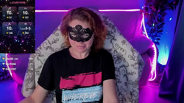 Snapshot of Sexy-Housewife chatting on 8, 12, 2024 Sexy-Housewife online show from 8, 12, 2024