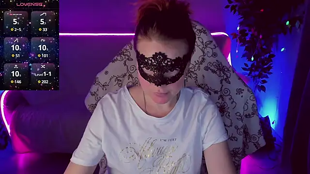 Snapshot of Sexy-Housewife chatting on 19, 1, 2025 Sexy-Housewife online show from 19, 1, 2025