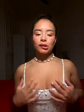 Snapshot of Marie_Rose chatting on 11, 11, 2025 Marie Rose online show from 11, 11, 2025