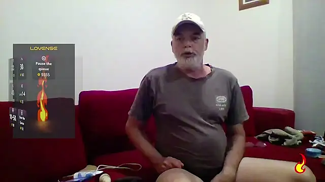 Snapshot of Skoona73 chatting on 1, 2, 2026 Skoona73 online show from 1, 2, 2026