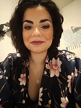 Snapshot of Saturnia_Yvonne chatting on 4, 12, 2024 Saturnia Yvonne online show from 4, 12, 2024