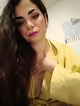 Snapshot of Saturnia_Yvonne chatting on 12, 12, 2024 Saturnia Yvonne online show from 12, 12, 2024