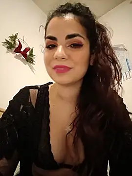 Snapshot of Saturnia_Yvonne chatting on 7, 1, 2025 Saturnia Yvonne online show from 7, 1, 2025