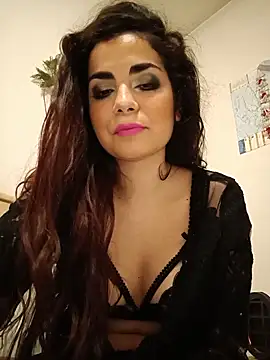 Snapshot of Saturnia_Yvonne chatting on 4, 2, 2025 Saturnia Yvonne online show from 4, 2, 2025