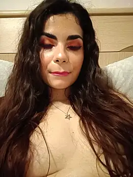 Snapshot of Saturnia_Yvonne chatting on 7, 2, 2025 Saturnia Yvonne online show from 7, 2, 2025