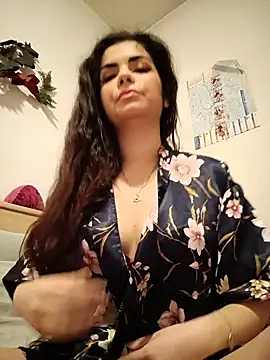 Snapshot of Saturnia_Yvonne chatting on 20, 2, 2025 Saturnia Yvonne online show from 20, 2, 2025