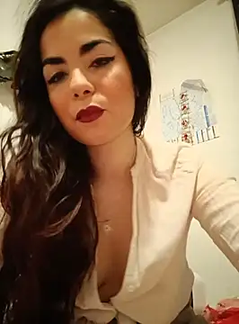 Snapshot of Saturnia_Yvonne chatting on 27, 2, 2025 Saturnia Yvonne online show from 27, 2, 2025