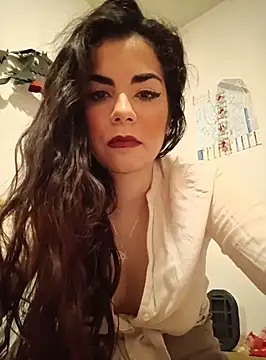 Snapshot of Saturnia_Yvonne chatting on 27, 2, 2025 Saturnia Yvonne online show from 27, 2, 2025