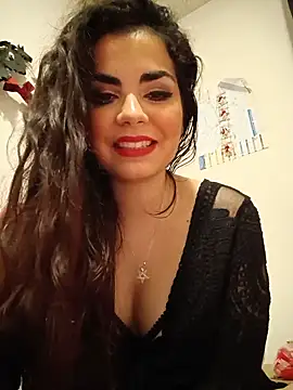 Snapshot of Saturnia_Yvonne chatting on 7, 3, 2025 Saturnia Yvonne online show from 7, 3, 2025