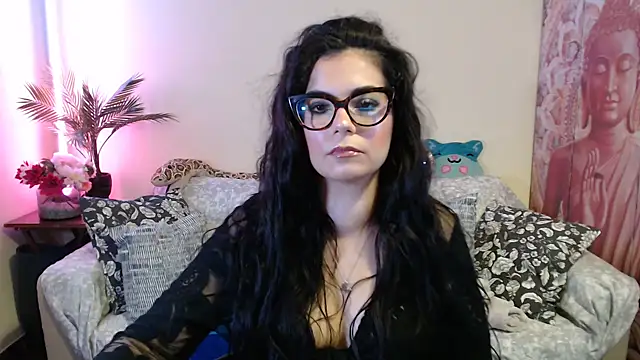 Snapshot of Saturnia_Yvonne chatting on 27, 9, 2025 Saturnia Yvonne online show from 27, 9, 2025