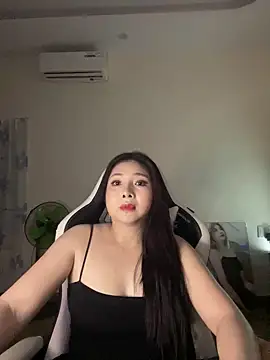 Snapshot of MiMi_0293 chatting on 20, 12, 2025 MiMi 0293 online show from 20, 12, 2025