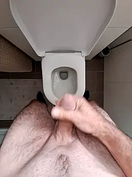 Snapshot of oldermanforwomen chatting on 23, 9, 2025 oldermanforwomen online show from 23, 9, 2025