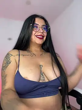 Snapshot of Devilsweet17 chatting on 10, 3, 2026 Devilsweet17 online show from 10, 3, 2026