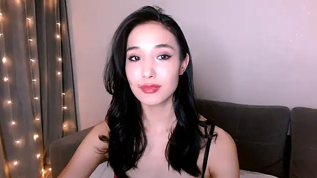 Li noen online show from 3, 3, 2025