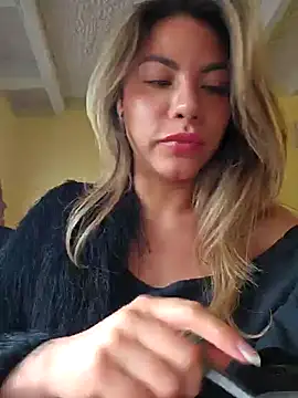 Karen San Miguel online show from 25, 10, 2025