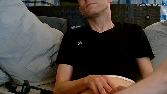 Snapshot of Dilldough405 chatting on 2, 4, 2026 Dilldough405 online show from 2, 4, 2026