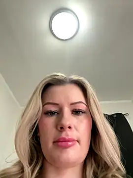 LoveShae  online show from 7, 1, 2026