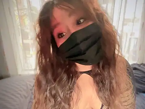 Snapshot of LunaXoxo chatting on 6, 1, 2025 LunaXoxo online show from 6, 1, 2025