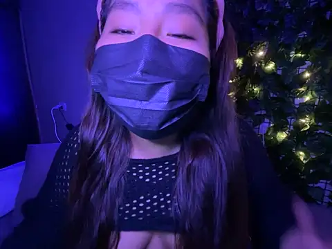 Snapshot of LunaXoxo chatting on 23, 3, 2025 LunaXoxo online show from 23, 3, 2025