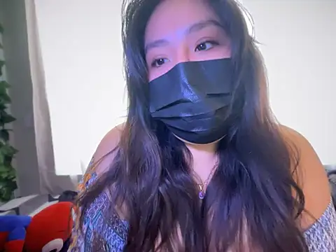 Snapshot of LunaXoxo chatting on 7, 10, 2025 LunaXoxo online show from 7, 10, 2025