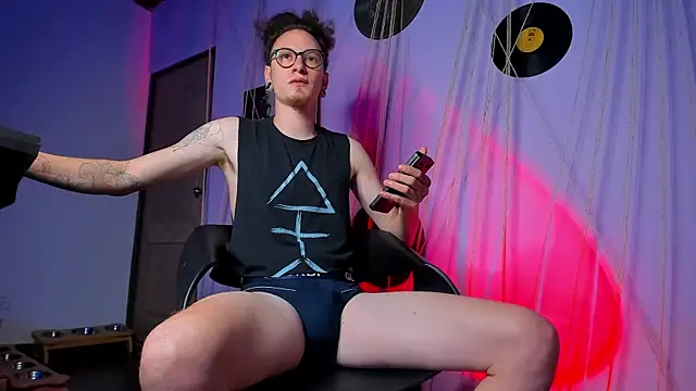 MrShaggy online show from 19, 2, 2025