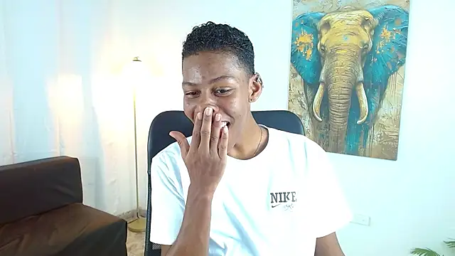 maiki18  online show from 2, 12, 2025