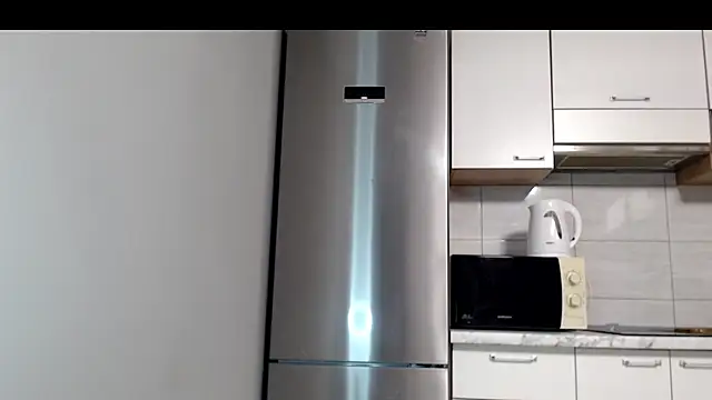 Snapshot of SierraSky_ chatting on 18, 4, 2026 SierraSky online show from 18, 4, 2026