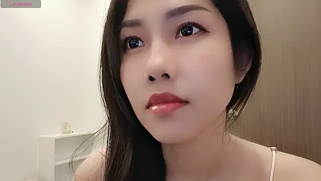 Snapshot of Sugar2k5 chatting on 30, 11, 2025 Sugar2k5 online show from 30, 11, 2025