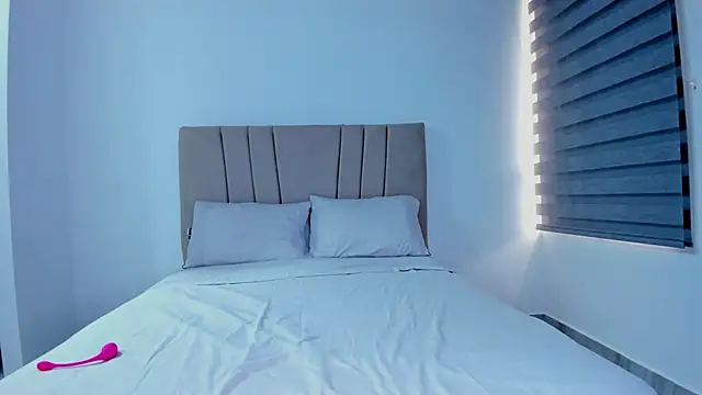 Natasha-28 online show from 2, 11, 2025