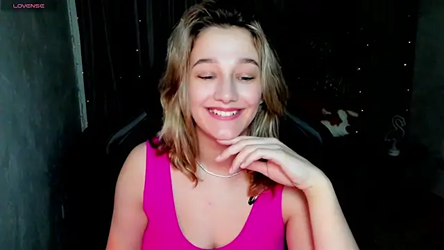 Sinty Noria online show from 5, 3, 2025