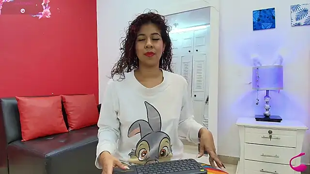 Snapshot of Roy_Luna chatting on 29, 1, 2025 Roy Luna online show from 29, 1, 2025