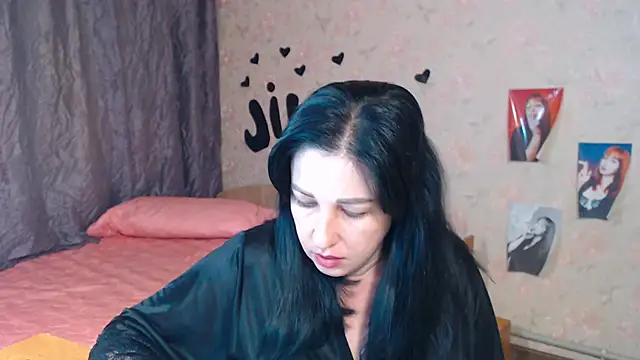 JillStevens online show from 6, 11, 2025