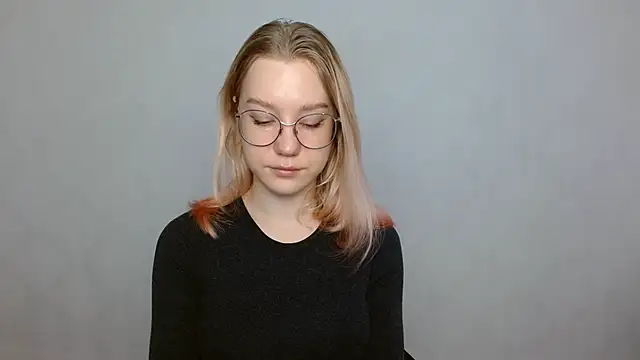 Snapshot of cindi_hot chatting on 5, 1, 2025 cindi hot online show from 5, 1, 2025