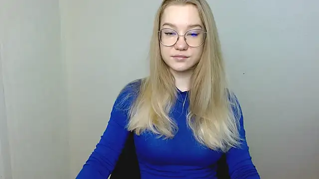 Snapshot of cindi_hot chatting on 20, 4, 2026 cindi hot online show from 20, 4, 2026