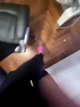 Snapshot of 1ninefellababy chatting on 17, 12, 2025 1ninefellababy online show from 17, 12, 2025