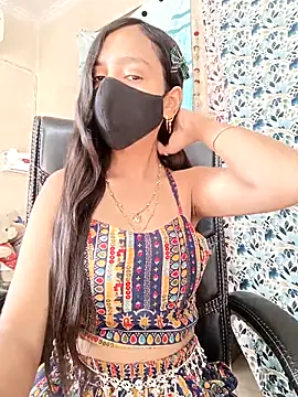 Snapshot of Parinaaz18 chatting on 12, 9, 2025 Parinaaz18 online show from 12, 9, 2025