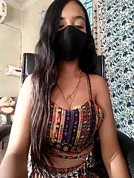 Snapshot of Parinaaz18 chatting on 25, 9, 2025 Parinaaz18 online show from 25, 9, 2025