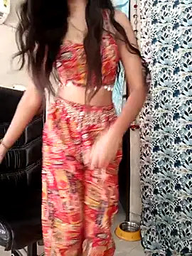 Snapshot of Parinaaz18 chatting on 30, 9, 2025 Parinaaz18 online show from 30, 9, 2025