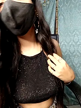 Snapshot of Parinaaz18 chatting on 18, 12, 2025 Parinaaz18 online show from 18, 12, 2025