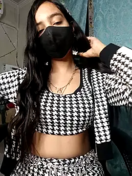 Snapshot of Parinaaz18 chatting on 20, 12, 2025 Parinaaz18 online show from 20, 12, 2025