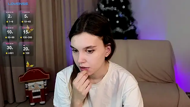 Snapshot of SusieMorris chatting on 28, 12, 2024 SusieMorris online show from 28, 12, 2024