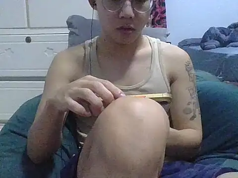 Snapshot of ZHIIz chatting on 14, 4, 2026 ZHIIz online show from 14, 4, 2026