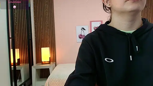 alina martinelli online show from 8, 4, 2026