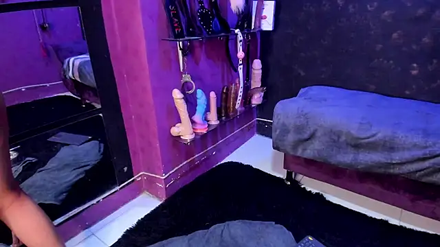 Snapshot of Alexa_Slave chatting on 4, 2, 2025 Alexa Slave online show from 4, 2, 2025