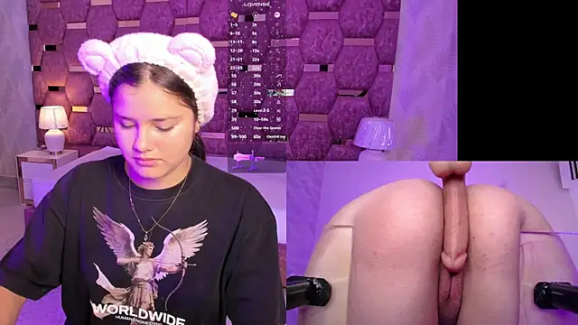 Snapshot of Trianna__ chatting on 21, 11, 2025 Trianna online show from 21, 11, 2025