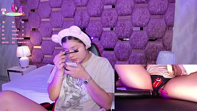 Snapshot of Trianna__ chatting on 22, 11, 2025 Trianna online show from 22, 11, 2025